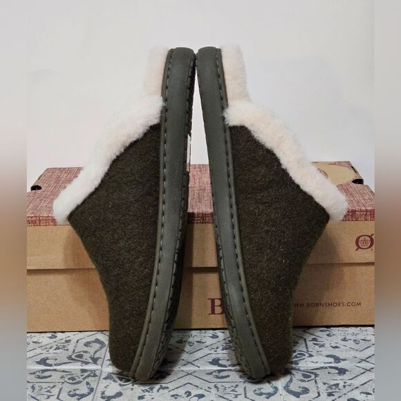 Born, Womens, Wool and Shearling Slippers or Clogs. NIB-Size 9 - Picture 3 of 6